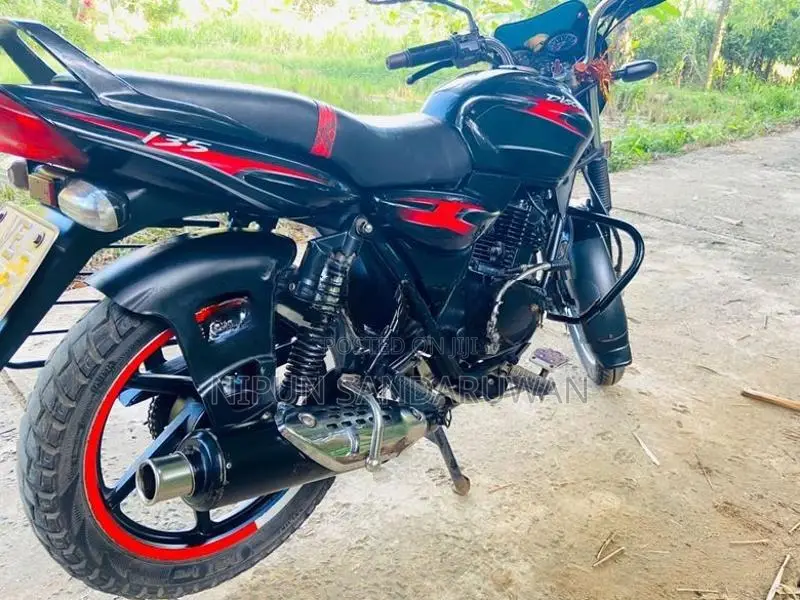 Bajaj Discover 2009
