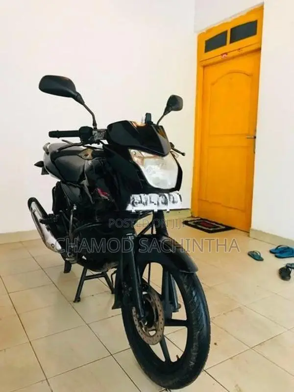 Bajaj Pulsar 135 LS DTS-i 2011