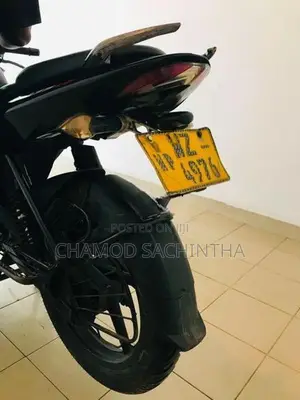 Bajaj Pulsar 135 LS DTS-i 2011