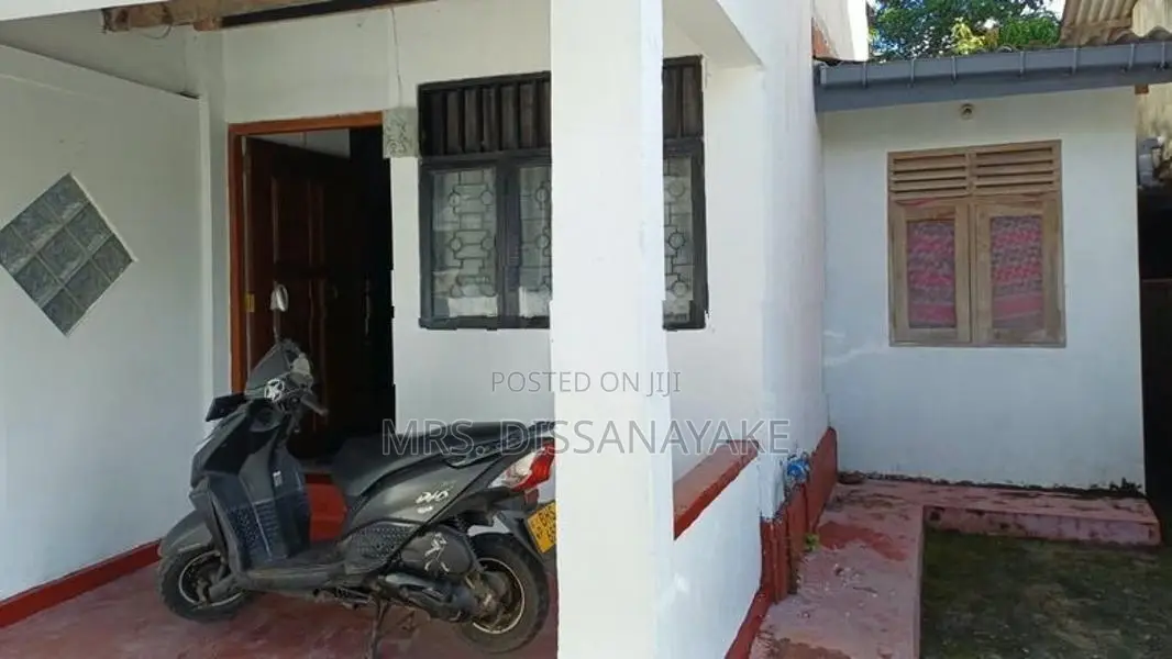 B Type House For Sale Raddolugama In Katunayake