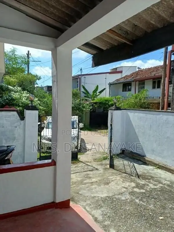 B Type House For Sale Raddolugama In Katunayake