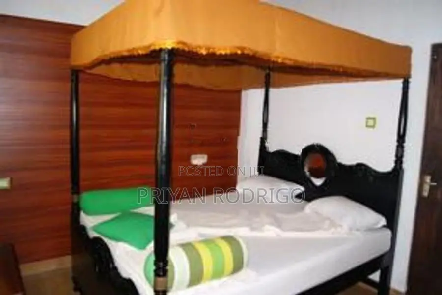 Nuwara Eliya, Fully Furnished Colonial Bungalow on 10 Perches for Sale