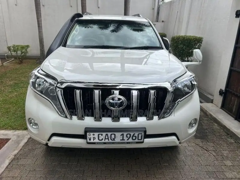 Toyota Land Cruiser Prado 2014