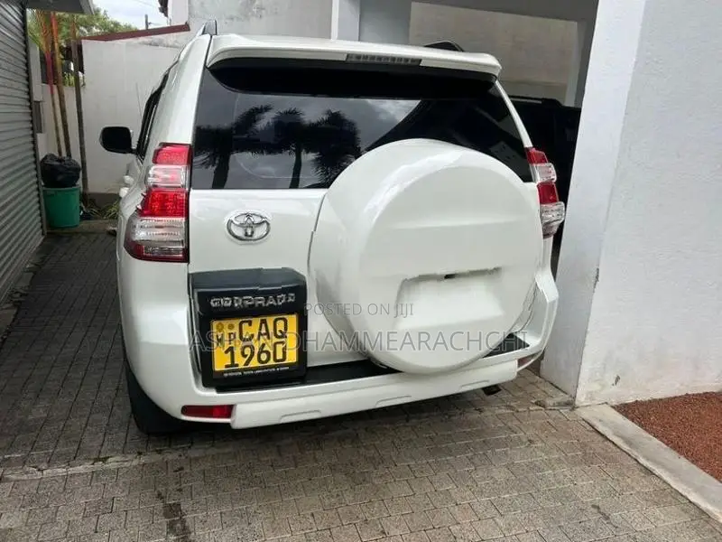 Toyota Land Cruiser Prado 2014