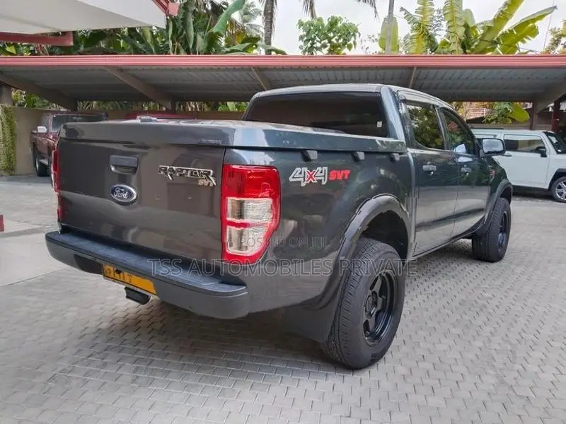 Ford Ranger T7 Future Atmbls 2024