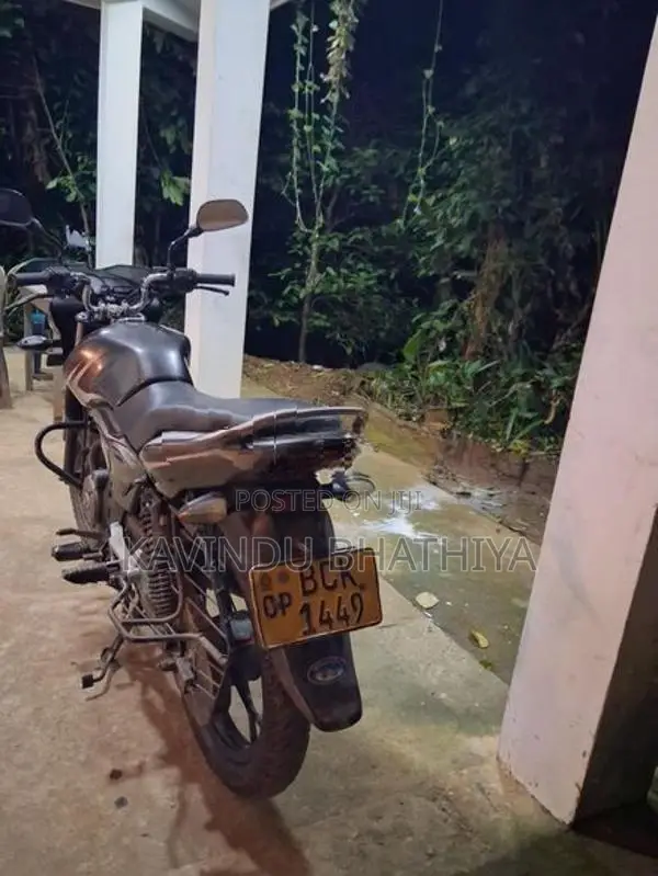Bajaj Discover 125 2015