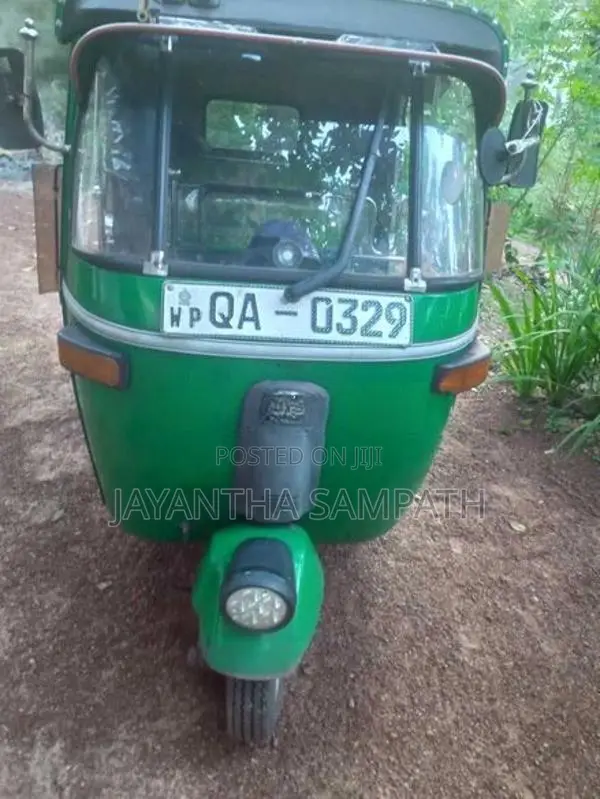 Bajaj RE 2003