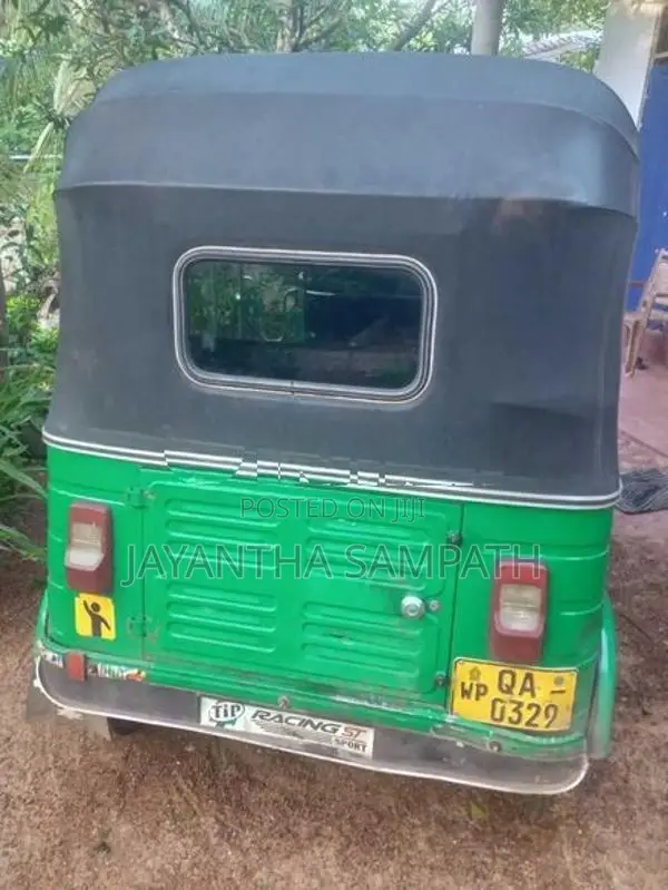 Bajaj RE 2003