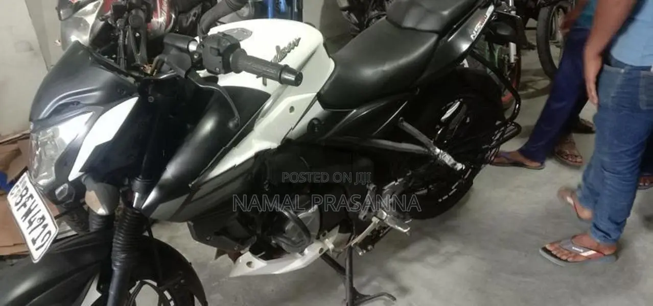 Bajaj Pulsar NS160 2017