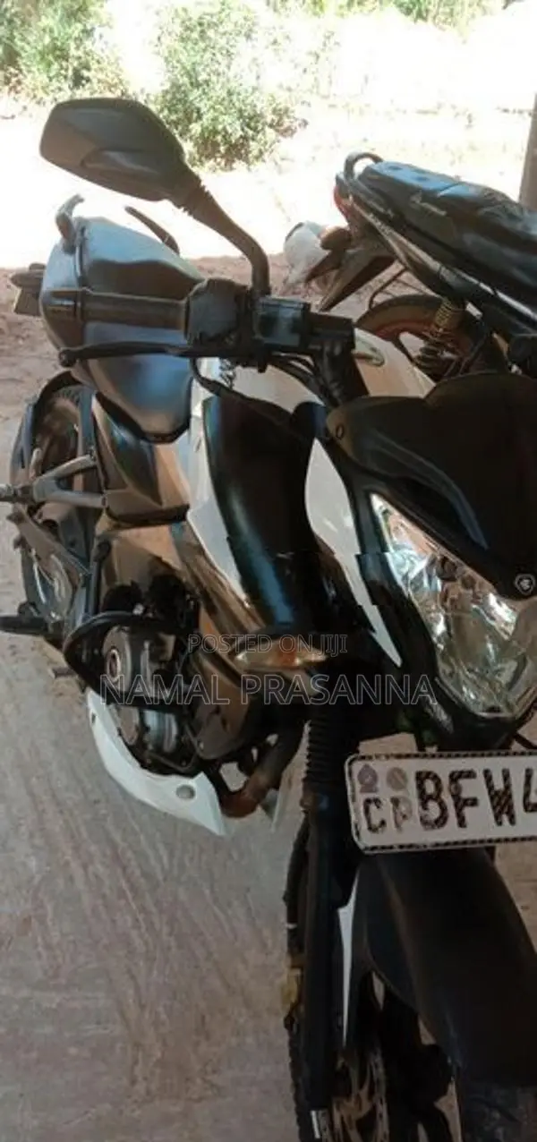Bajaj Pulsar NS160 2017