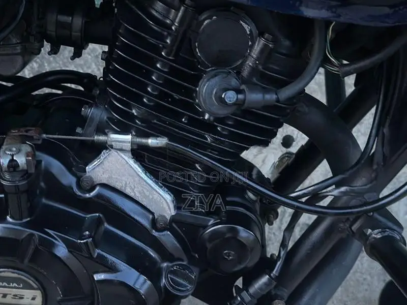 Bajaj Avenger Street 150 2017