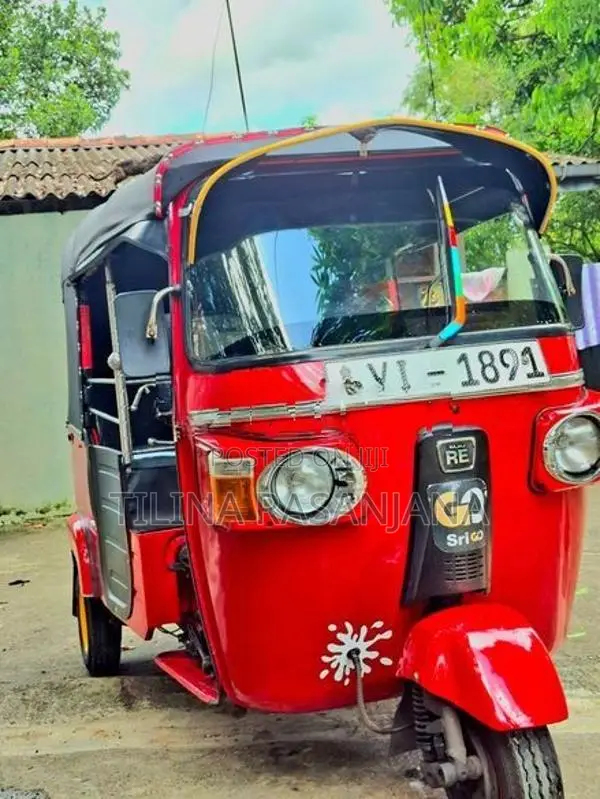 Bajaj RE 2012
