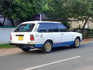 Toyota Corolla DX Wagon KE74 1986