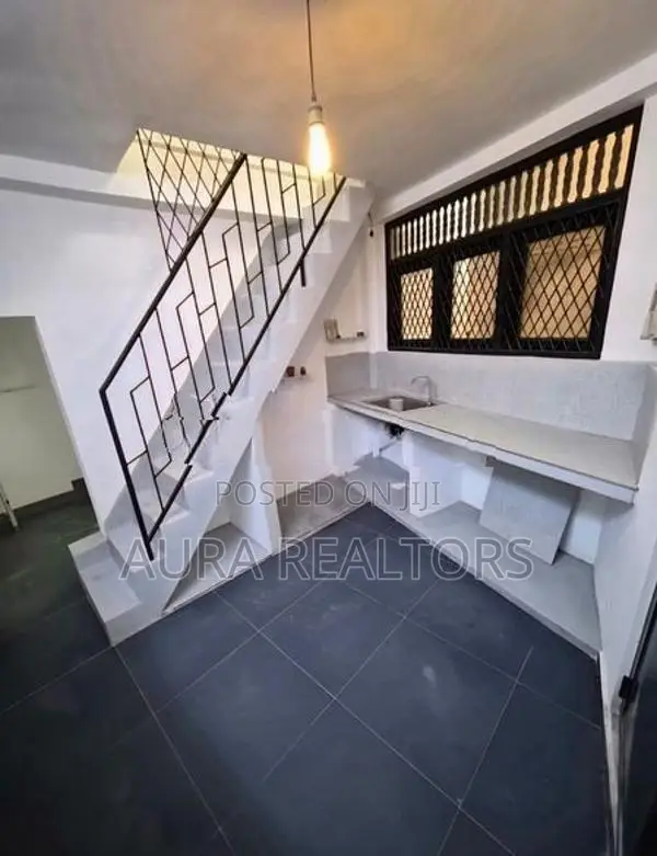 House for Rent in Colombo 2 Kew Road ( p-272)