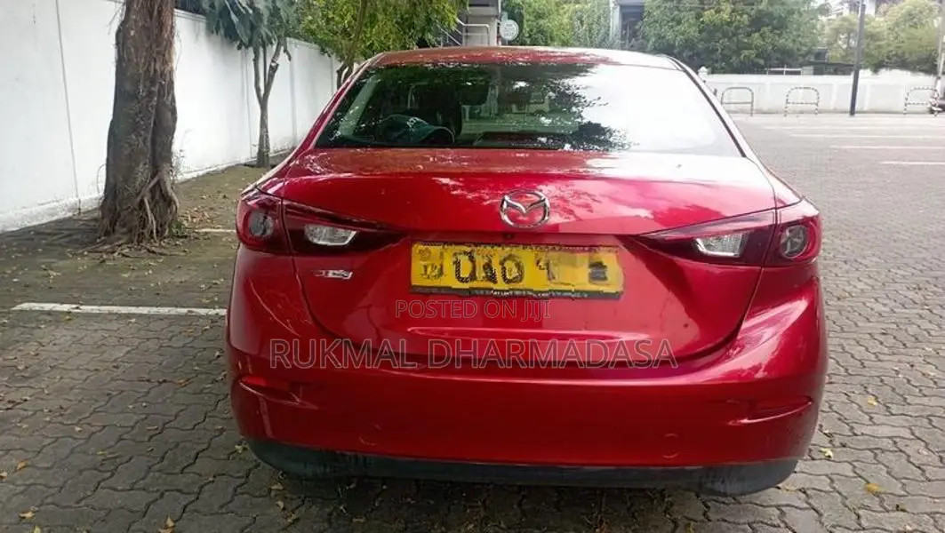 Mazda 3 Sedan 2015