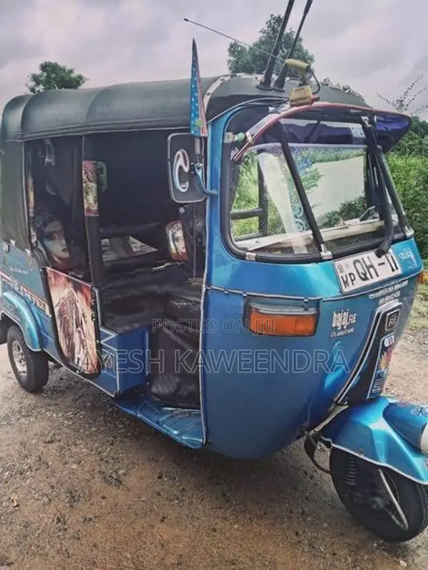 Bajaj RE 2008