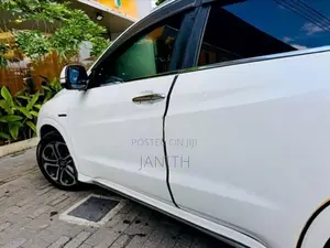 Honda Vezel 2016