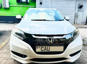Honda Vezel 2016