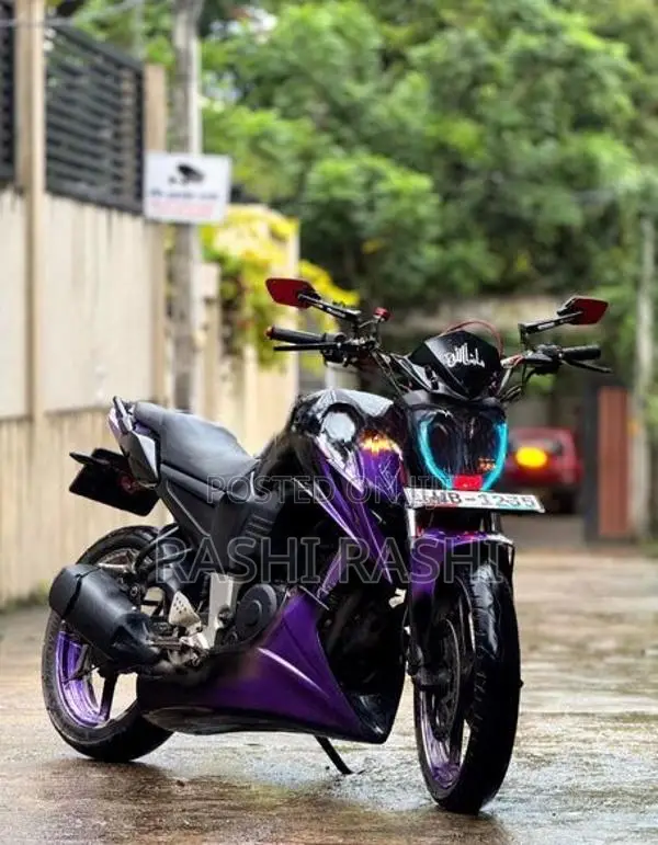 Yamaha FZS V1 2010