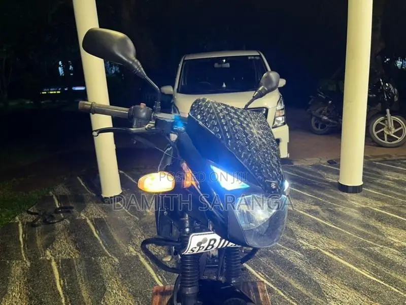 Bajaj Pulsar 150 2015