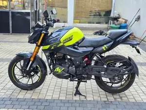 Hero Hunk 160R 2025