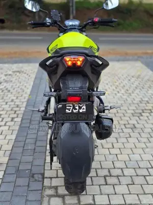 Hero Hunk 160R 2025