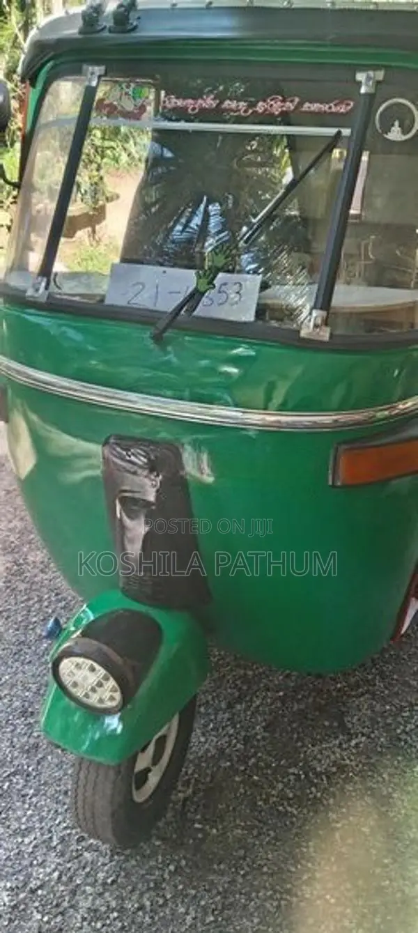 Bajaj RE 1983
