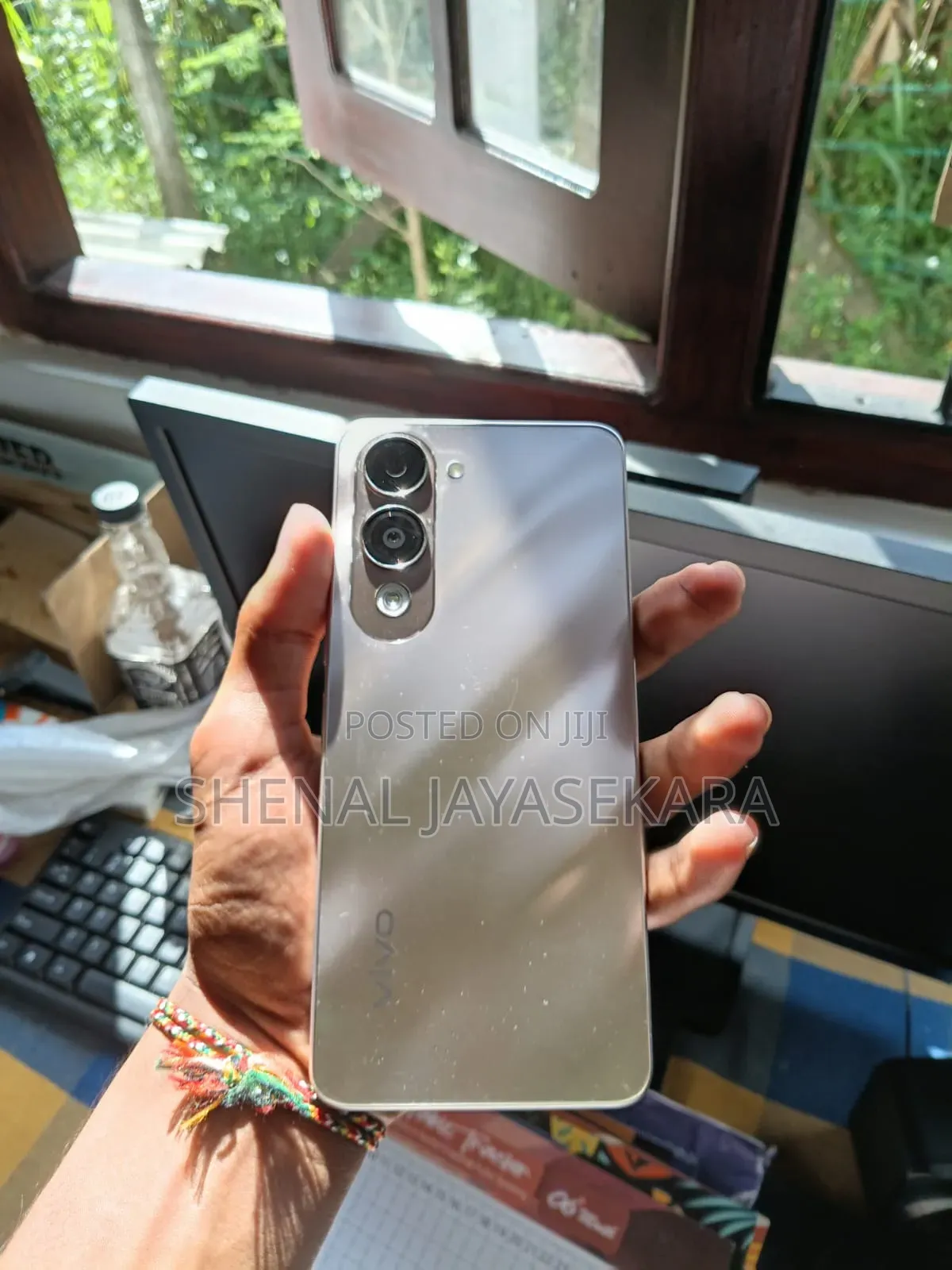 Vivo Y04 64 GB Silver