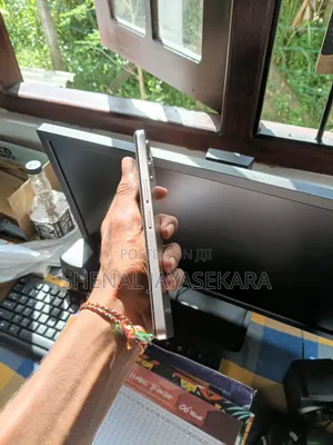 Vivo Y04 64 GB Silver