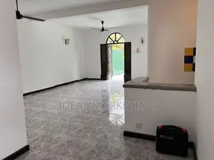 3 Bedroom House for Rent - Nawala, Senanayake Mawatha (EM1176)