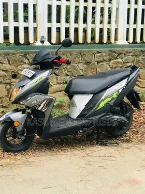 Yamaha Ray ZR 2017