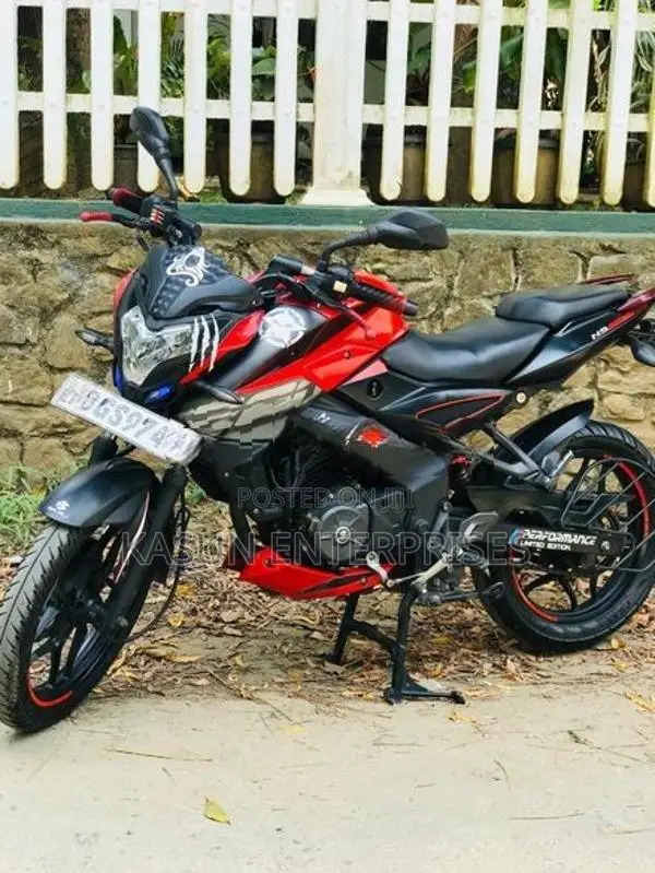 Bajaj Pulsar NS160 2018