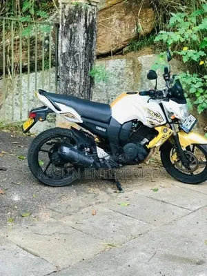 Yamaha FZ S 2015