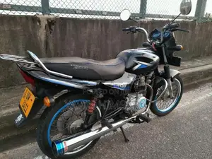 Bajaj CT100 2009