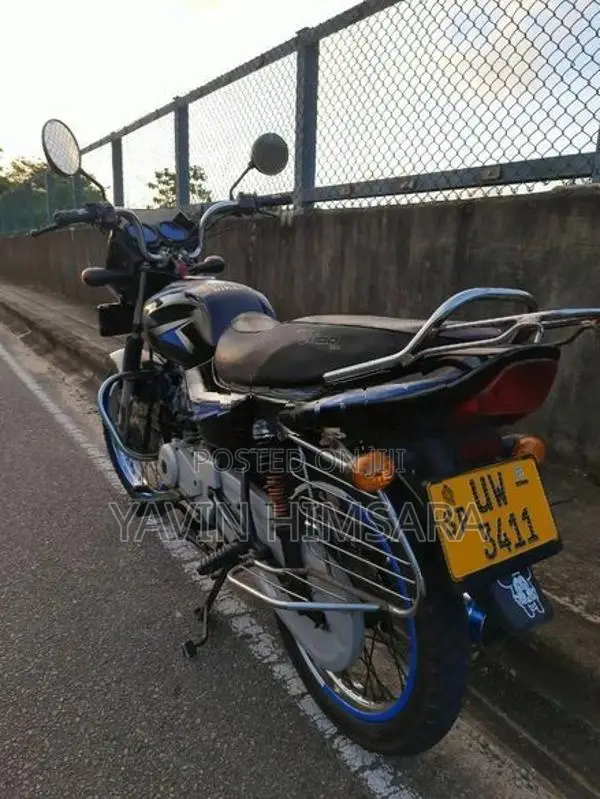 Bajaj CT100 2009