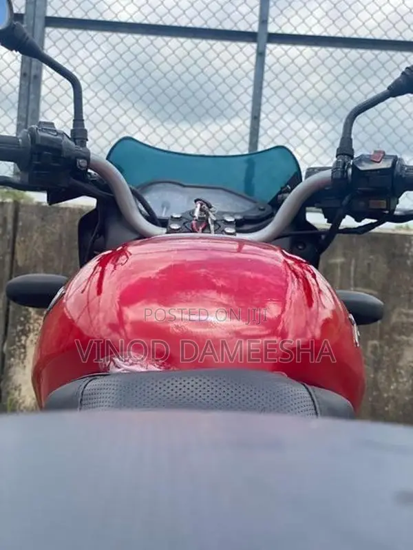Bajaj Pulsar 180 2009