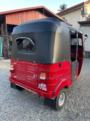 Bajaj RE 2stork 2005