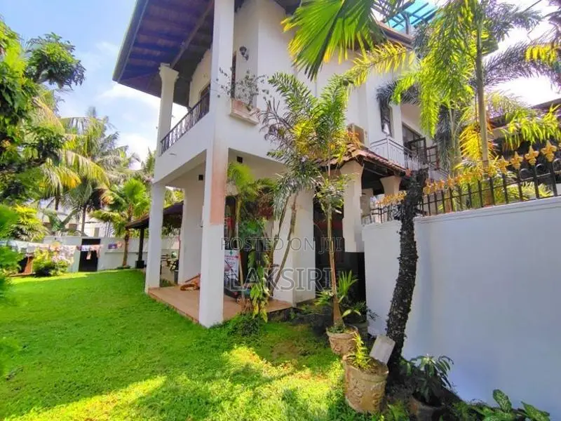 Fully Furnished Solar Electricity House Rent Thalawathugoda Hokandra R