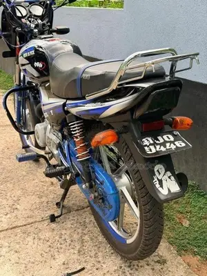 Bajaj CT100 2025