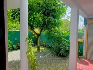2 Storied House in Gampaha District - Nadungamuwa 350 m Mahamewuna