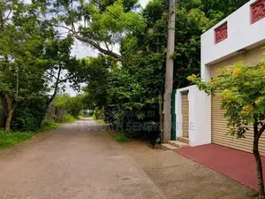 2 Storied House in Gampaha District - Nadungamuwa 350 m Mahamewuna