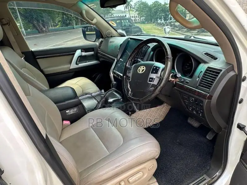 Toyota Land Cruiser V8 2009