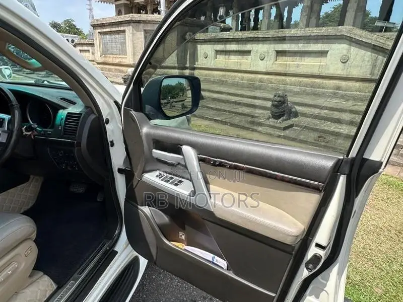 Toyota Land Cruiser V8 2009