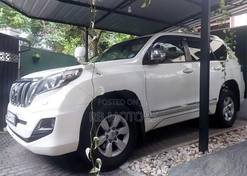 Toyota Land Cruiser Prado TX 150 2014