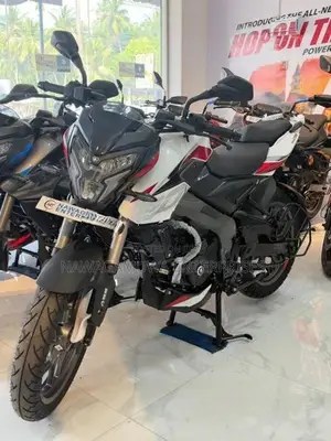 Bajaj Pulsar NS200 ES 2026