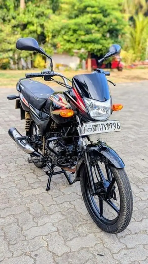 Bajaj Platina 100 2016