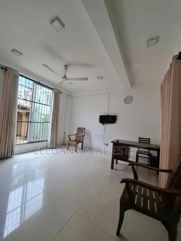 06 Bedroom Furnished House for Rent in Rajagiriya (A5665)