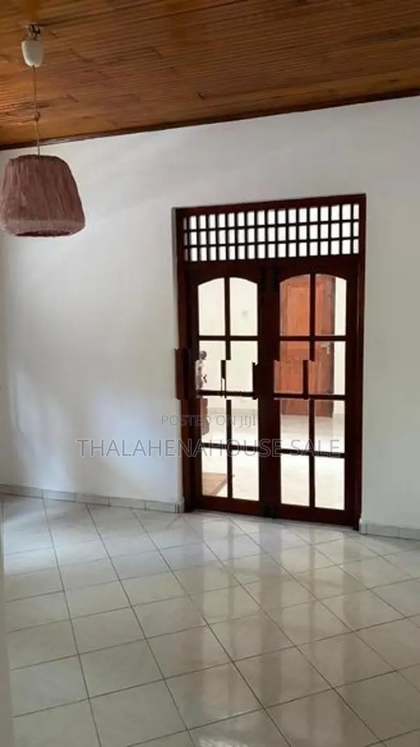 Newly Refurbished 2 Story House For Rent Thalahena In Malabe