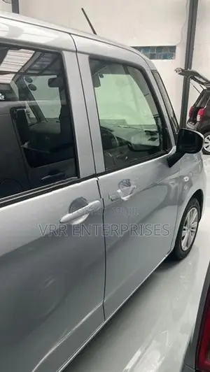 Toyota Roomy 2023