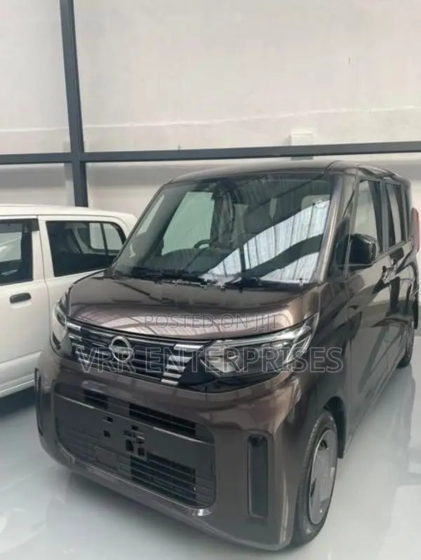 Nissan Roox 2024